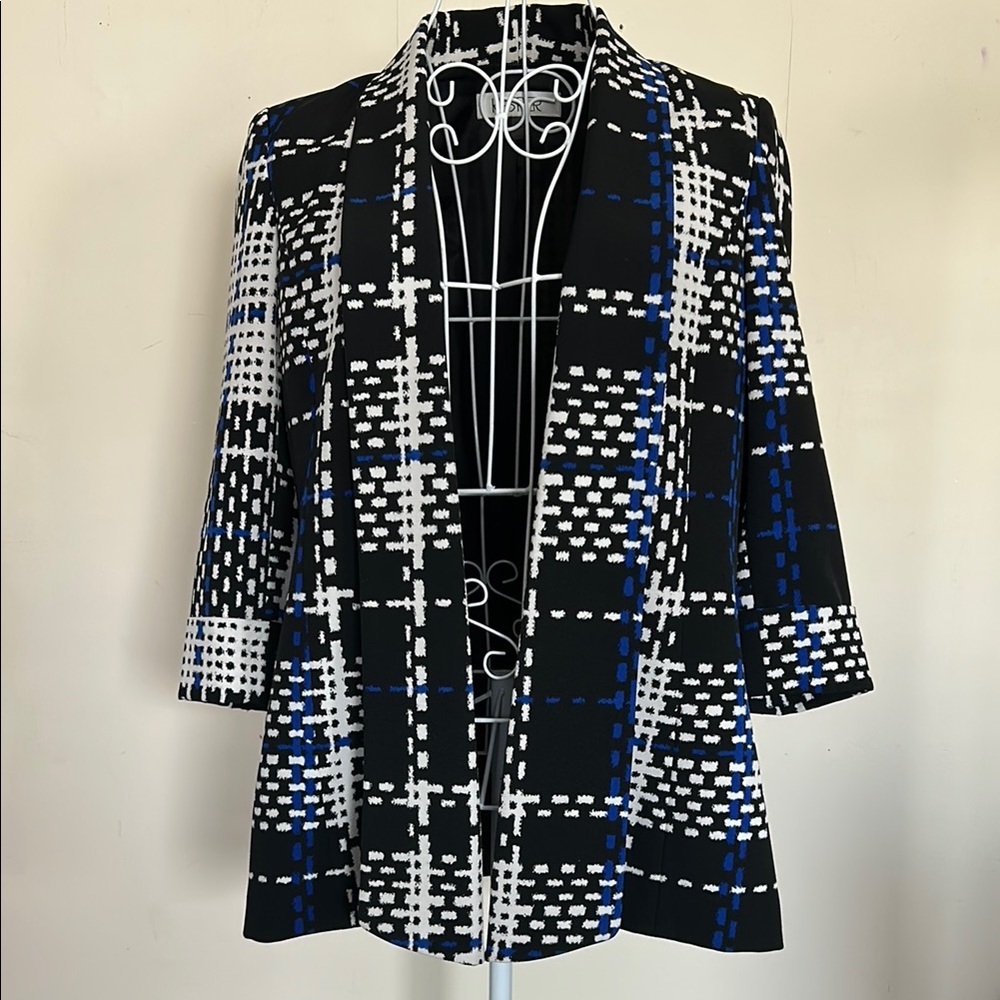 Size 4 | KASPER Plaid Professional Blazer — Modern Tailored Jacket